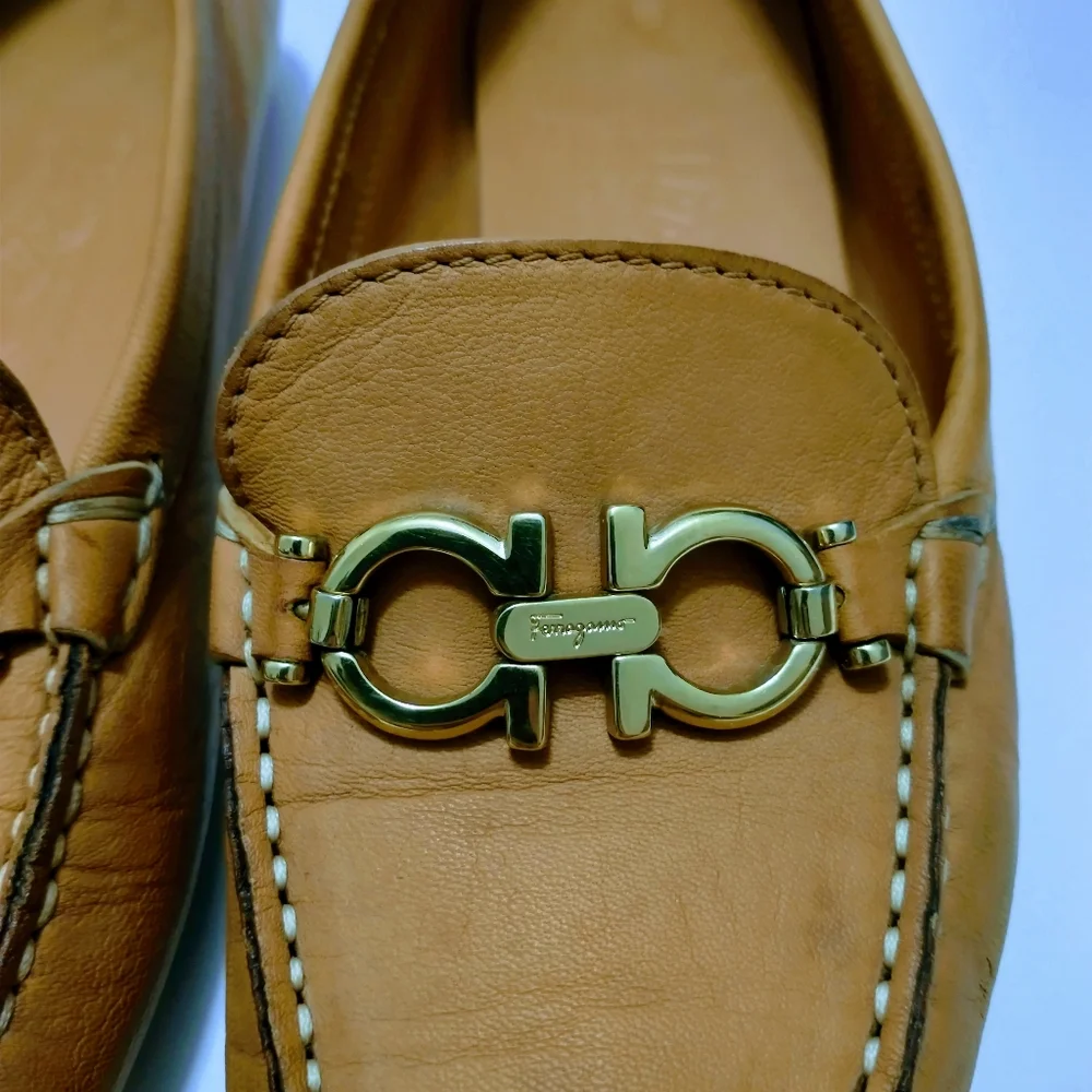 💯 Authentic Salvatore Ferragamo (Made in Italy) Women's Loafers - Picture 2 of 15